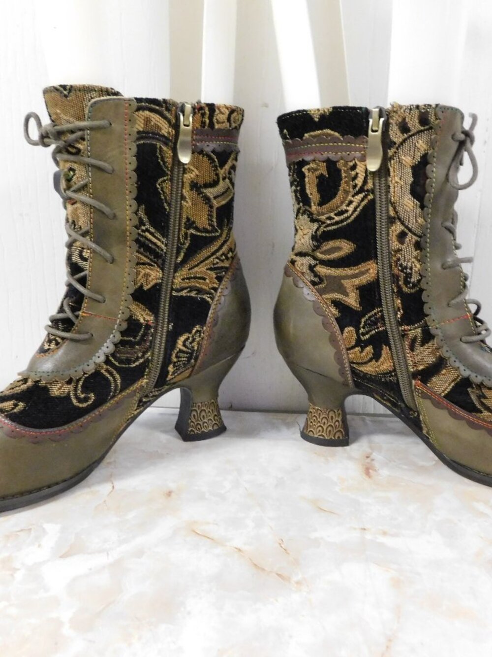 L' Artiste Spring Step BEWITCH Brown Carpet Leather sz 39Tapestry Ankle Boots - Picture 7 of 11